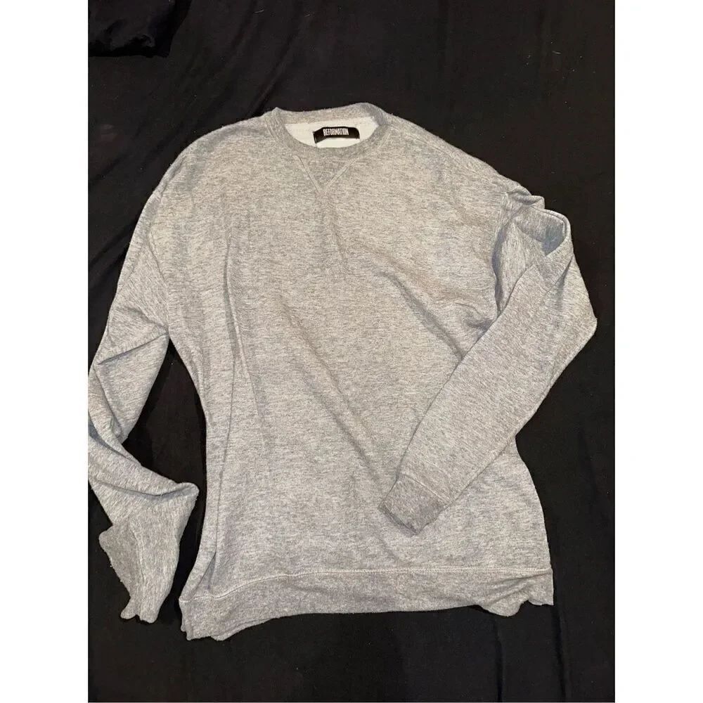 REFORMATION one size women’s gray long sleeve sweater very soft